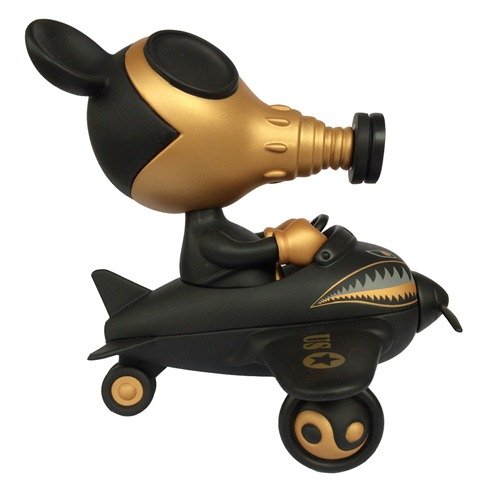 MouseMask Murpy in Airplane Super Black figure by Ron English, produced by Blackbook Toy. Side view.