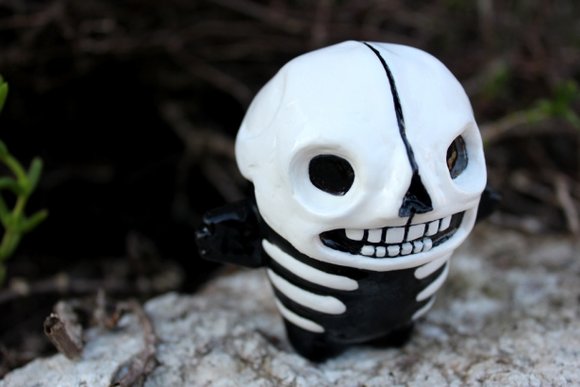 Mr Spook figure by Double Haunt, produced by Double Haunt. Front view.