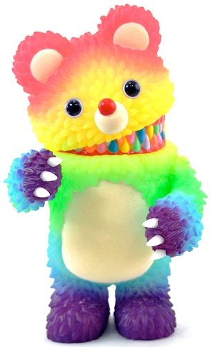 MUCKEY 7TH COLOR CRAYON RAINBOW figure by Hiroto Ohkubo, produced by Instinctoy. Front view.