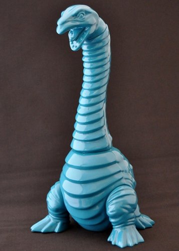 Neclong (ネクロング) figure by Hiramoto Kaiju, produced by Cojica Toys. Front view.