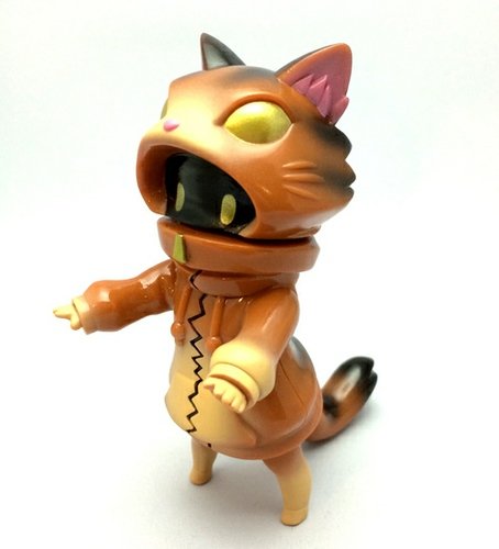 Nenne - Brown Tabby figure by Cherri, produced by Cherri. Front view.