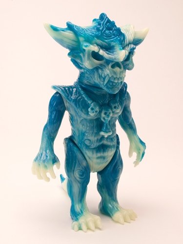 NEVERMORE APALALA figure by Toby Dutkiewicz, produced by DevilS Head Productions. Front view.