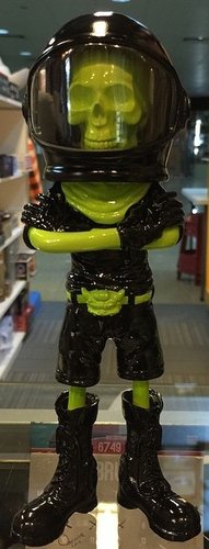 N.N.A. (Negative Never Again) - Minty Green figure by Yosuke Ueno, produced by Mighty Jaxx. Front view.