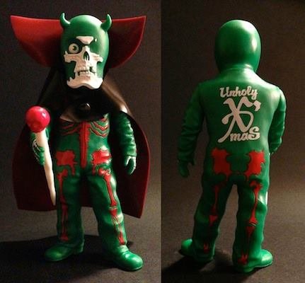 Ogon Skullman - Unholy Xmas (Green) figure by Balzac, produced by Secret Base. Detail view.