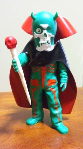 Ogon Skullman - Unholy Xmas (Green) figure by Balzac, produced by Secret Base. Front view.