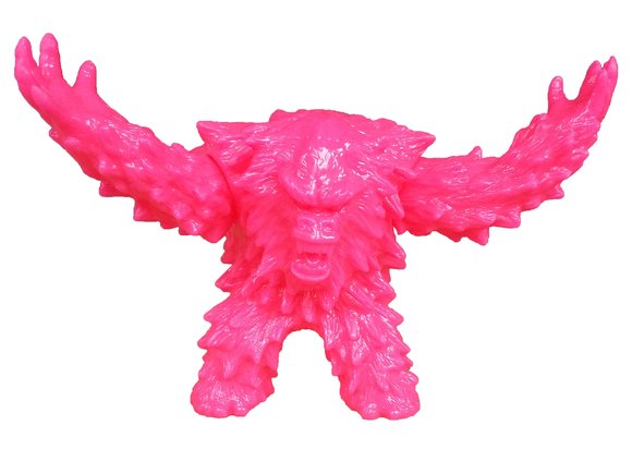 Omega Bigfoot / Yeti figure by Dream Rocket, produced by Dream Rocket. Front view.