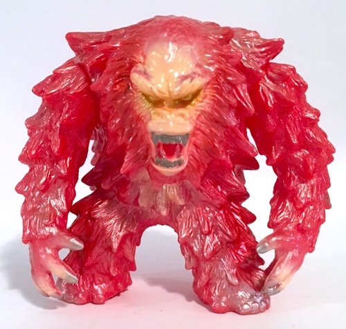 Omega Bigfoot/Yeti Red figure by Dream Rocket, produced by Dream Rocket. Front view.