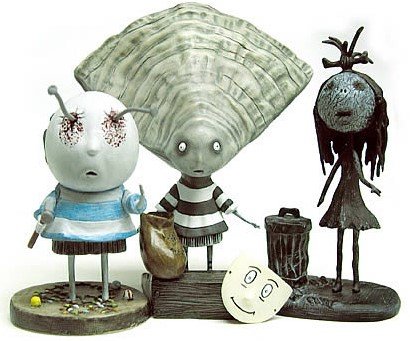 Oyster Boy figure by Tim Burton, produced by Dark Horse. Front view.