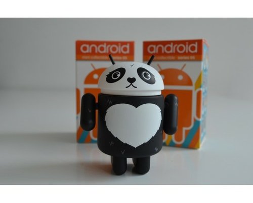 Panda figure by Google Inc, produced by Dyzplastic. Front view.