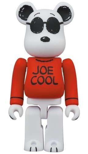 PEANUTS - JOE COOL BE@RBRICK 100％ figure, produced by Medicom Toy. Front view.