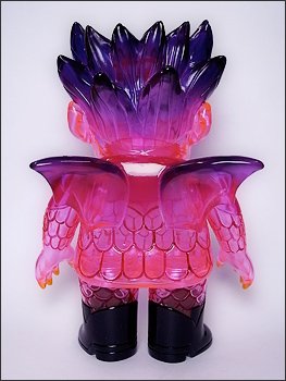 Ojo Rojo - Clear Pink figure by Martin Ontiveros, produced by Gargamel. Back view.