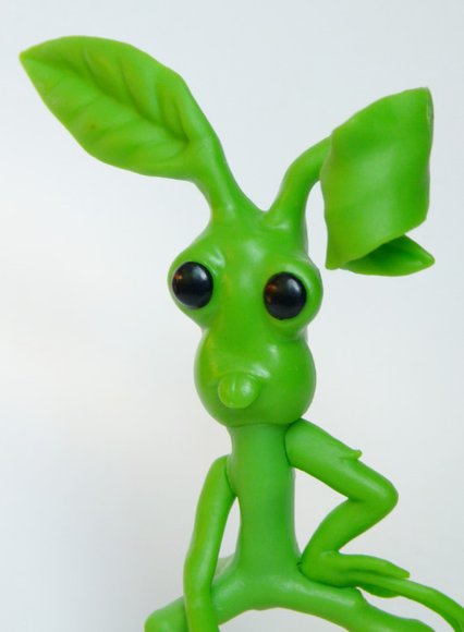 Pickett figure by Funko, produced by Funko. Side view.