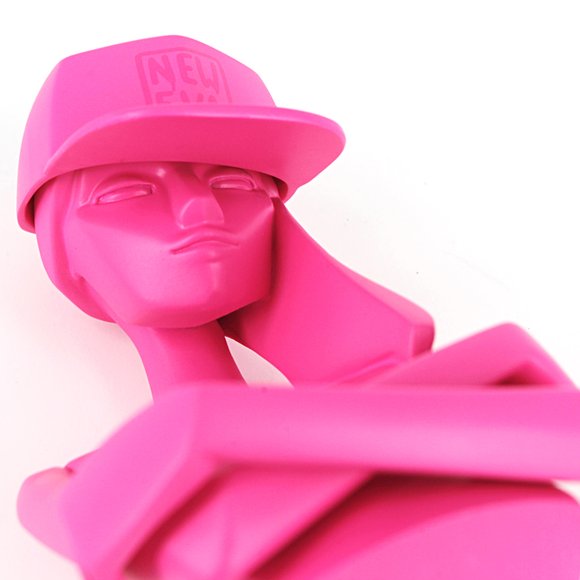 Pink New Eva figure by Ajee, produced by Mighty Jaxx & Bonustoyz. Back view.