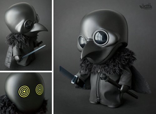 PLAYGE DOCTOR S004 [GRACKLE] figure by Ferg, produced by Playge. Front view.