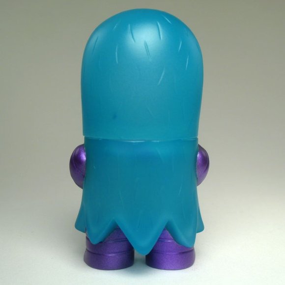 Pocket Helper - Clear Neon Blue figure by Naoya Ikeda. Back view.