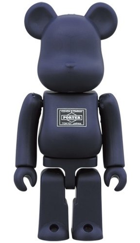 PORTER TANKER IRON BLUE Special Edition BE@RBRICK 100％ figure, produced by Medicom Toy. Front view.