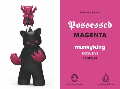 Possessed - Magenta figure by Luke Chueh, produced by Munkyking. Front view.