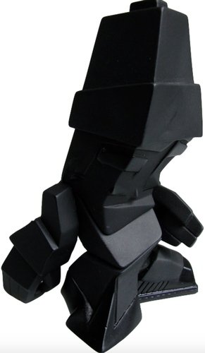 Process Black Uninked figure by Steph Cop, produced by Bonustoyz. Front view.