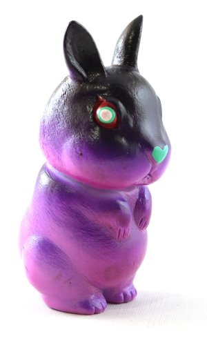 Purple Usagi Bunny figure by Grody Shogun, produced by Siccaluna Koubo. Front view.