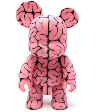 8 Brain Pattern Qee figure by Emilio Garcia, produced by Toy2R. Front view.