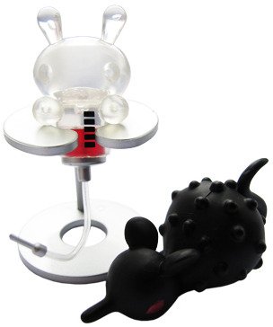 Rat & Bunny Dripbottle figure by Junko Mizuno, produced by Kidrobot. Front view.
