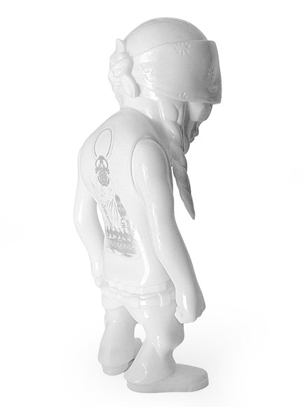 Rebel Ink SC - White figure by Usugrow, produced by Secret Base. Side view.