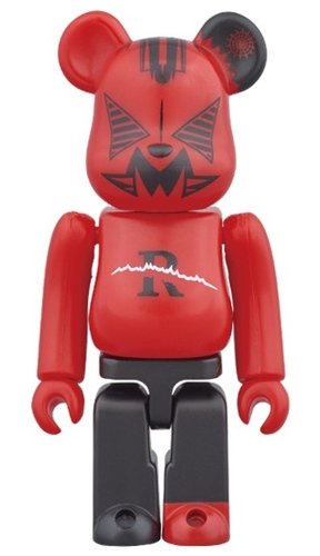 RED SPIDER BE@RBRICK 100% figure, produced by Medicom Toy. Front view.