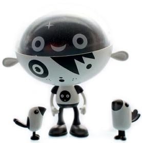 Rolitoboy - Black & White Love figure by Rolito, produced by Toy2R. Front view.