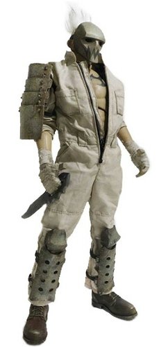 Ronin figure, produced by K13 Toys. Front view.