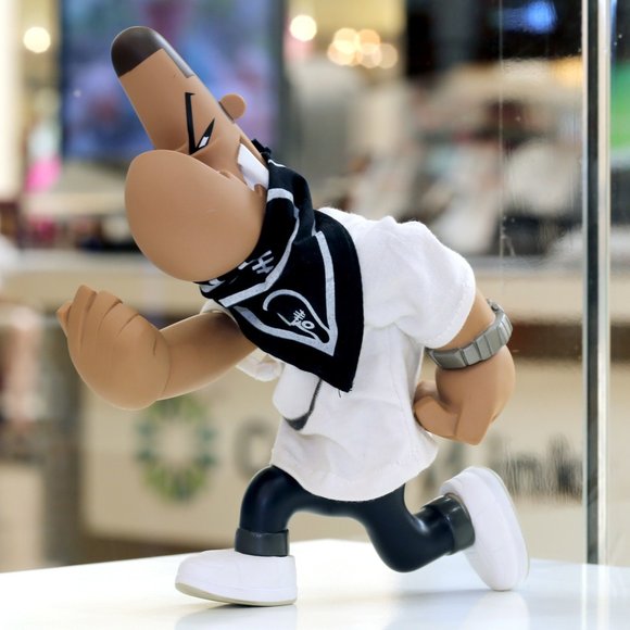 Run Lam Dog figure by Michael Lau, produced by Crazysmiles 