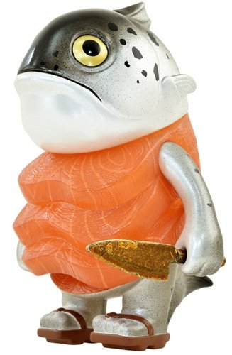 Salmon figure by Clinton Kenny, Chino Lam, produced by Instinctoy. Front view.