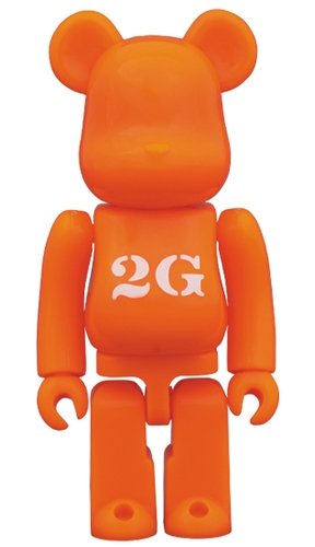 SERIES 39 Release campaign Special Edition BE@RBRICK 100% figure, produced by Medicom Toy. Front view.