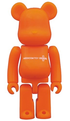 SERIES 39 Release campaign Special Edition BE@RBRICK 100% figure, produced by Medicom Toy. Front view.