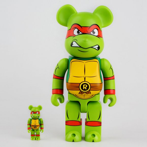 Set 100% + 400% Teenage Mutant Ninja Turtles Raphael figure by Viacom (Nickelodeon), produced by Medicom Toy. None.