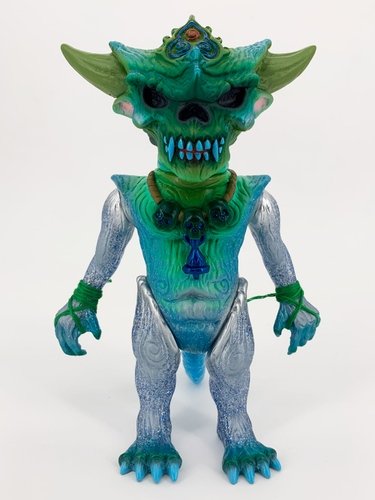 SHINY BLUE YEAR APALALA figure by Toby Dutkiewicz, produced by Devils Head Productions. Front view.