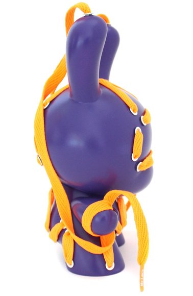 ShoelEECHed (Sunshine/Thunder Edition) figure by Eechone. Side view.