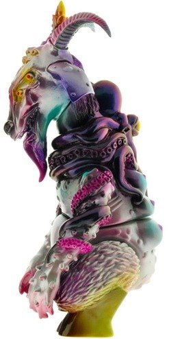 Shub Zeroth Permafrost figure by Dski One, produced by Metacrypt. Side view.