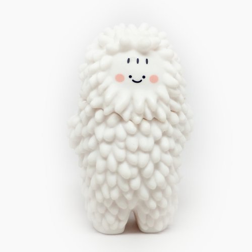 Shy Treeson figure by Bubi Au Yeung, produced by Crazylabel. Front view.