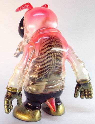 Skull Bee - GID Cure Guts - Topheroy figure by Topheroy, produced by Secret Base. Back view.