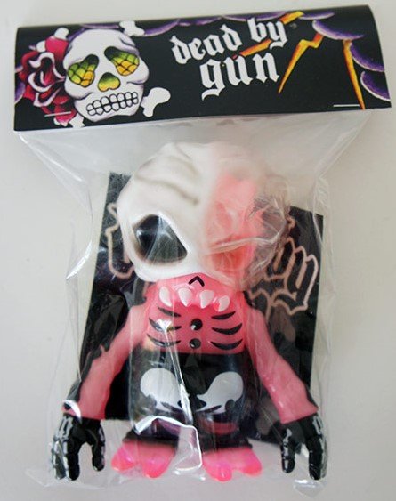Skullbrain - Dead by Gun  figure by Secret Base, produced by Secret Base. Packaging.