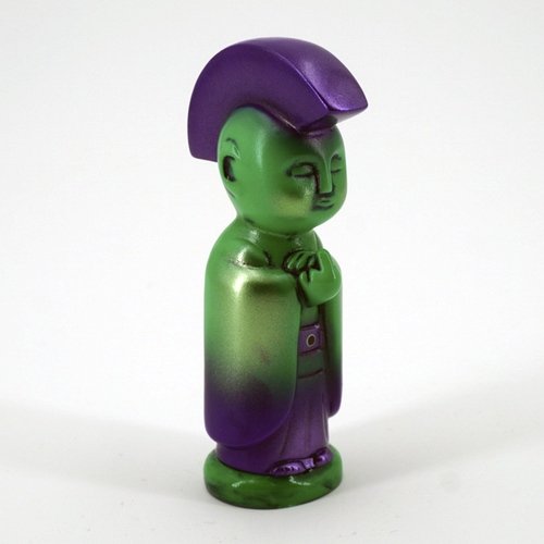 SMASH JIZO-ANARCHO figure by Toby Dutkiewicz, produced by DevilS Head Productions. Front view.