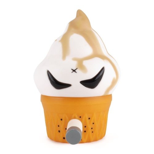 Smorkin Monger Jerome - Caramel Drizzle figure by Frank Kozik, produced by Squibbles Ink & Rotofugi. Front view.