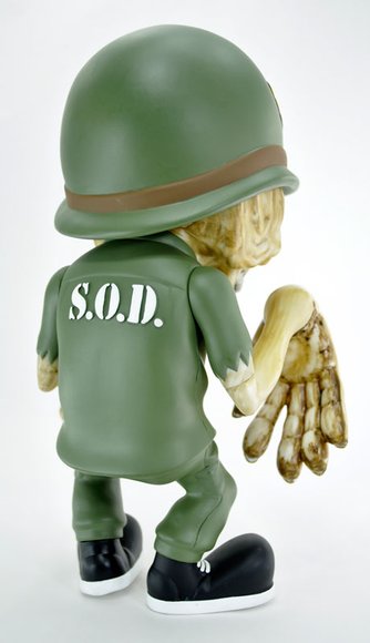 S.O.D. (Stormtroopers Of Death) - Sargent D. figure by Hideaki Hatta, produced by Medicom Toy X Mad Toyz X H8Graphix. Back view.