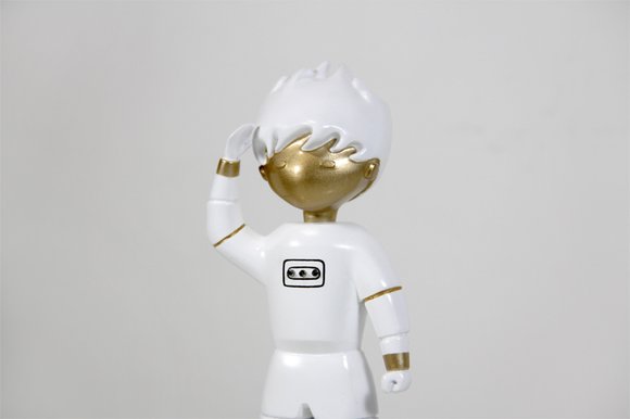 Space Boy-Robot version figure by Han Ning, produced by 6Hl6. Detail view.