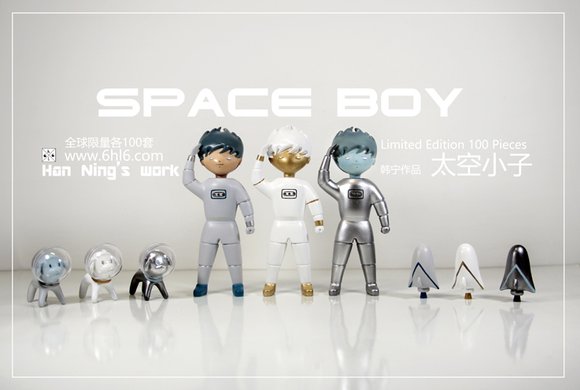 Space Boy-Robot version figure by Han Ning, produced by 6Hl6. Toy card.