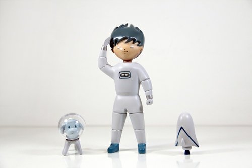 Space Boy-The earth version figure by Han Ning, produced by 6Hl6. Front view.