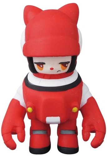 Space Racers Mimi - Red figure by Kaijin, produced by Medicom. Front view.