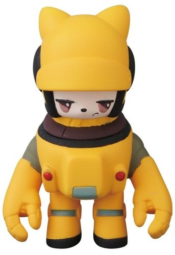 Space Racers Mimi - Yellow figure by Kaijin, produced by Medicom. Front view.