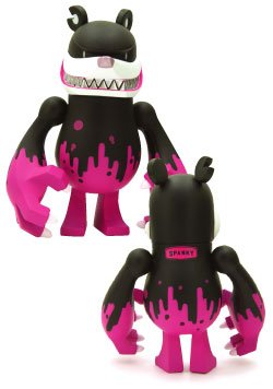 KnuckleBear （ナックルベア） - Spanky Exclusive figure by Touma, produced by Wonderwall. Back view.