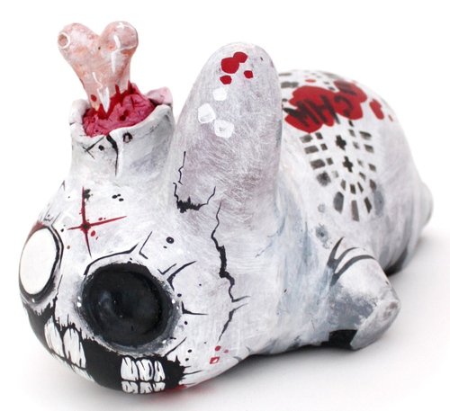 Stompd Labbit figure by Mostly Harmless. Front view.